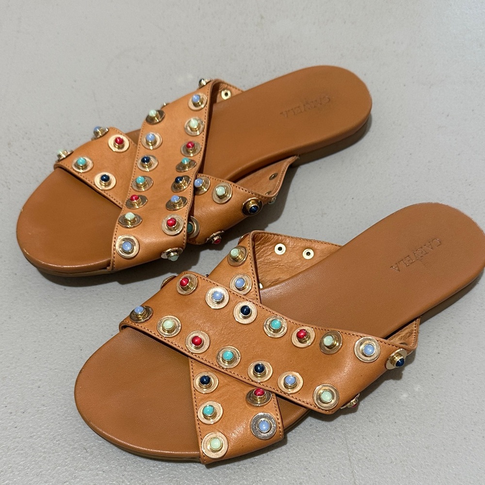 Carvela Leather Woman's Tan Sandals with Colorful Stud
size 37, 6.5
